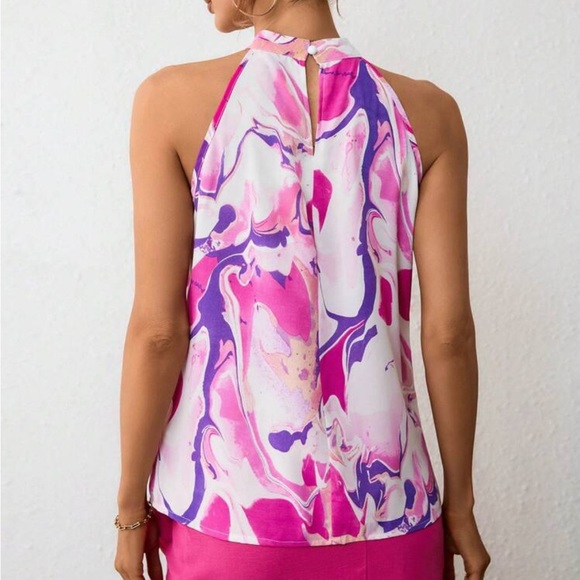 New ALLOVER print halter TOP - Picture 2 of 3